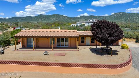 7125 W Clare Island Dr, Kirkland, AZ 86332