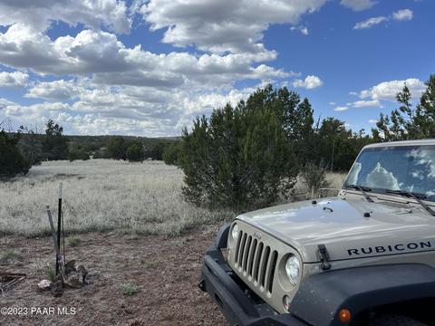 1380 W Ralphs Cir, Ash Fork, AZ 86320