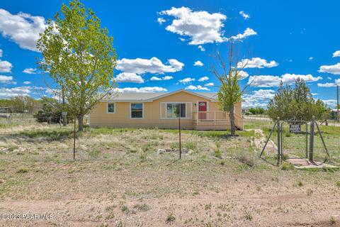 25375 N Ironwood Dr, Paulden, AZ 86334