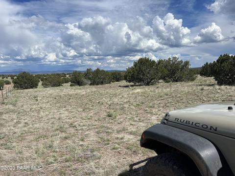 13 Antelope Run Rd # B, Ash Fork, AZ 86320