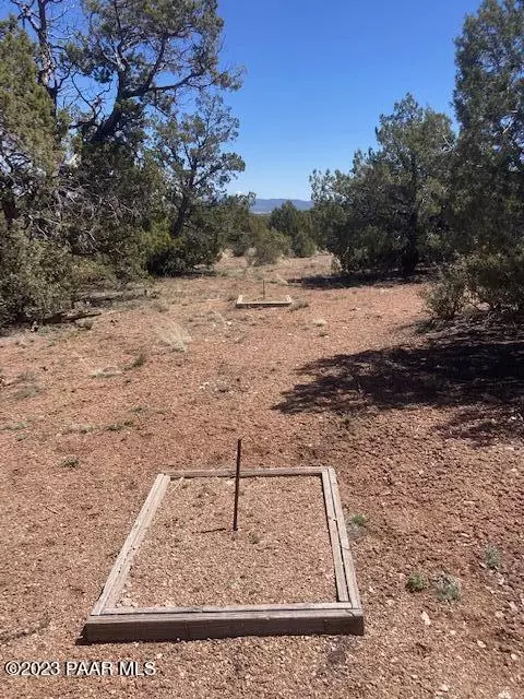 Exterior - 0 Cattle Dr, Ash Fork, AZ 86320 photo 10 of 17