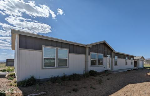 26258 N Vineyard Ln, Paulden, AZ 86334