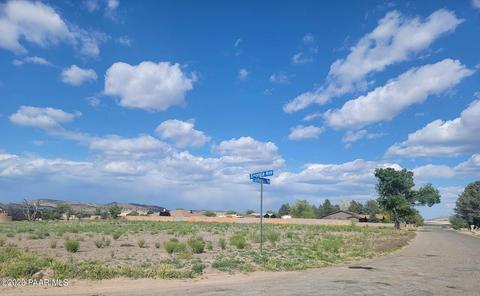 1332 E California Dr, Chino Valley, AZ 86323