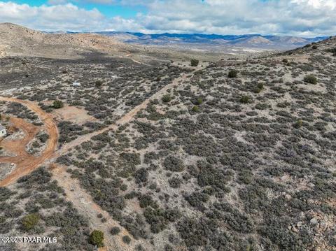 00 White, Dewey-humboldt, AZ 86329