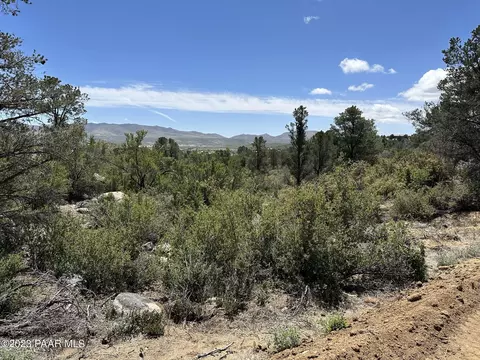 17 S Nnn S Pinon Ln, Peeples Valley, AZ 86332