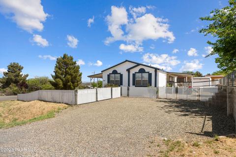 10510 S Cholla Dr, Mayer, AZ 86333