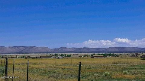 25655 N Trinity Ranch Rd, Paulden, AZ 86334