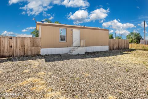 25065 N Lakeside Dr, Paulden, AZ 86334