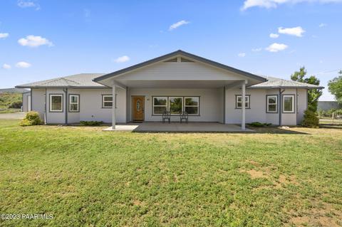 45 S Wind River Dr, Dewey-humboldt, AZ 86327