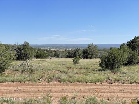 1950 Joseph Dr, Ash Fork, AZ 86320 photo 3