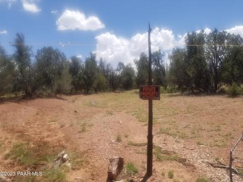 221 C Cathedral Vly, Ash Fork, AZ 86320