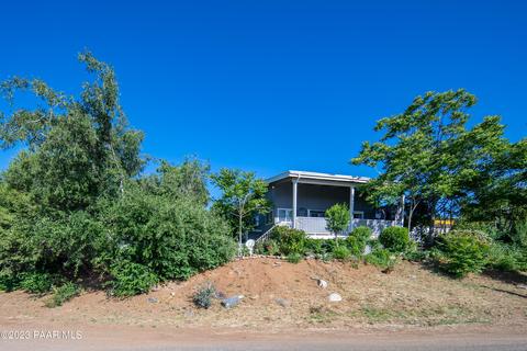 13321 E High View Rd, Mayer, AZ 86333