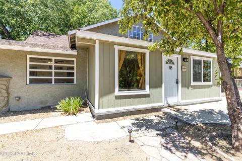808 1st St, Prescott, AZ 86301