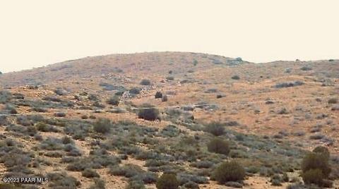 20074 E Antelope Rd, Mayer, AZ 86333 photo 3