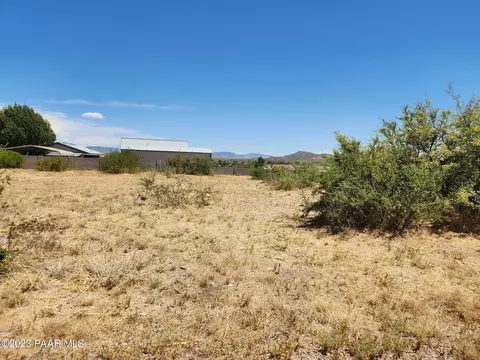 20155 E Longhorn Ln, Mayer, AZ 86333