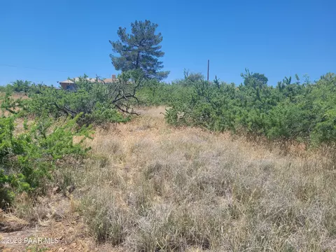 20246 E Ash Creek Rd, Mayer, AZ 86333