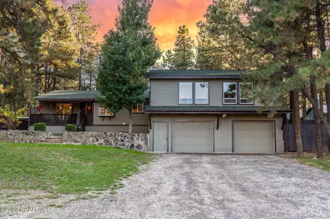 1207 W Palmer Ave, Flagstaff, AZ 86005