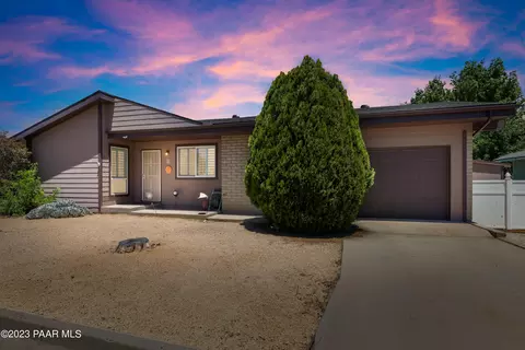 13 Bear Dr, Prescott, AZ 86305