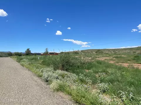 17066 E Spring Valley Rd, Mayer, AZ 86333 photo 2