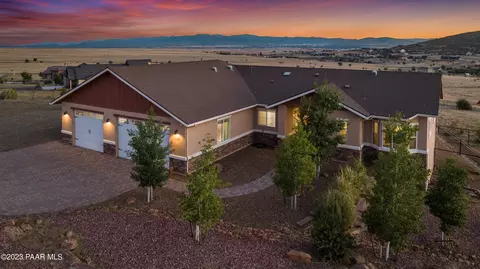 9190 N Concho St, Prescott Valley, AZ 86315