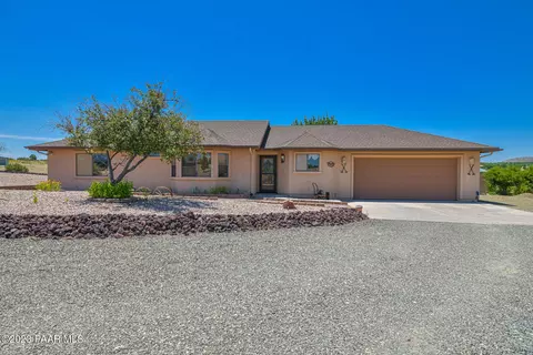 900 N Sioux Dr, Chino Valley, AZ 86323