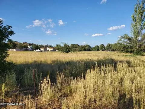 18628 S Joseph Hodge Rd, Peeples Valley, AZ 86332