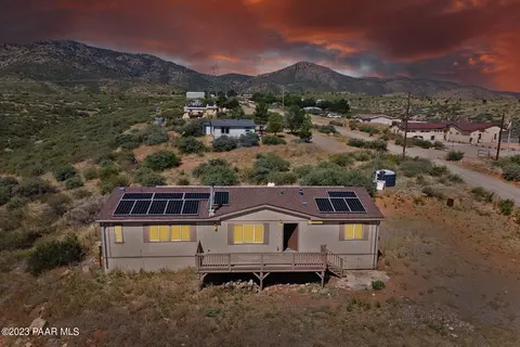9355 E Chestnut Hill Ave, Dewey-humboldt, AZ 86327
