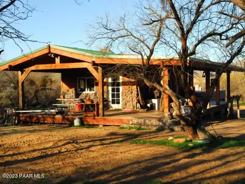 7250 S Santa Maria River Ranch Rd, Hillside, AZ 86321