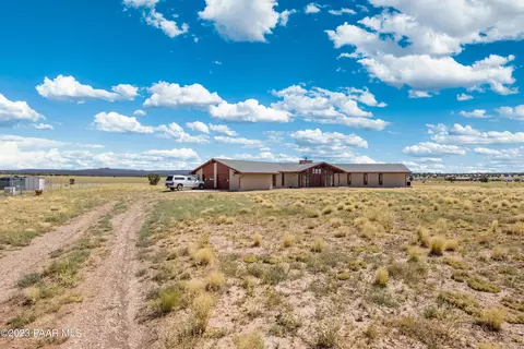 6627 W Antelope Run Rd, Ash Fork, AZ 86320 photo 3