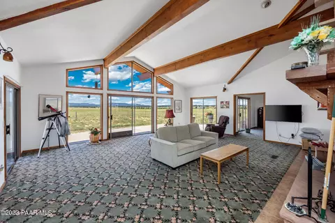 6627 W Antelope Run Rd, Ash Fork, AZ 86320 photo 9