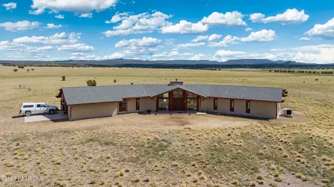6627 W Antelope Run Rd, Ash Fork, AZ 86320 photo 2