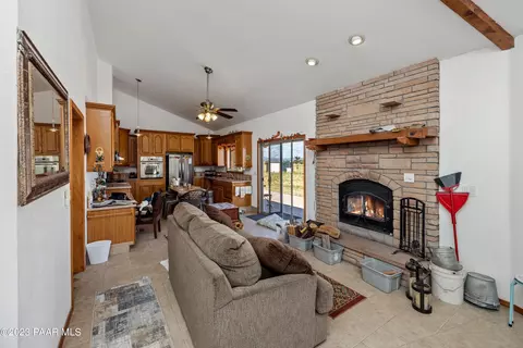 6627 W Antelope Run Rd, Ash Fork, AZ 86320 photo 16