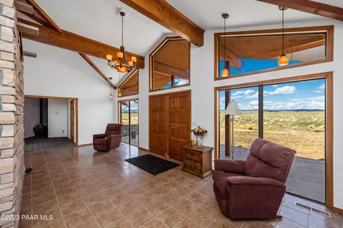 6627 W Antelope Run Rd, Ash Fork, AZ 86320 photo 8