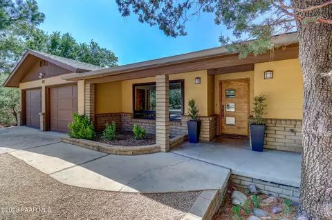 27 Wildwood Dr, Prescott, AZ 86305