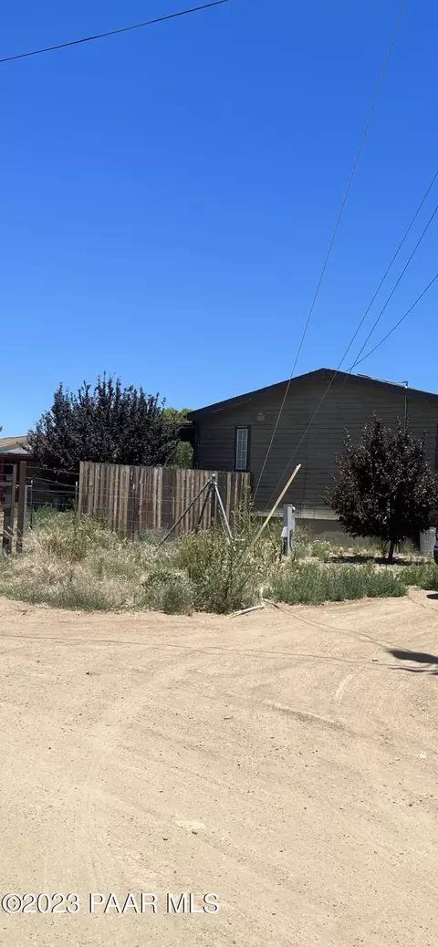 2484 S Butte St, Dewey-humboldt, AZ 86329