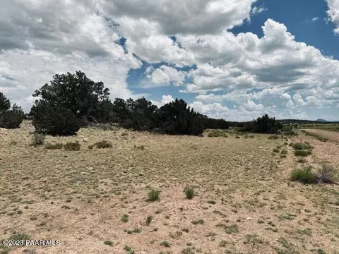 9549 W Bright Sky Apt A Trl, Williams, AZ 86046