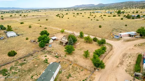 415 E Robin Rd, Paulden, AZ 86334 photo 29