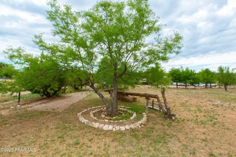 415 E Robin Rd, Paulden, AZ 86334 photo 18