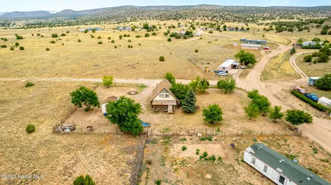 415 E Robin Rd, Paulden, AZ 86334 photo 28