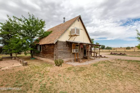 415 E Robin Rd, Paulden, AZ 86334 photo 17