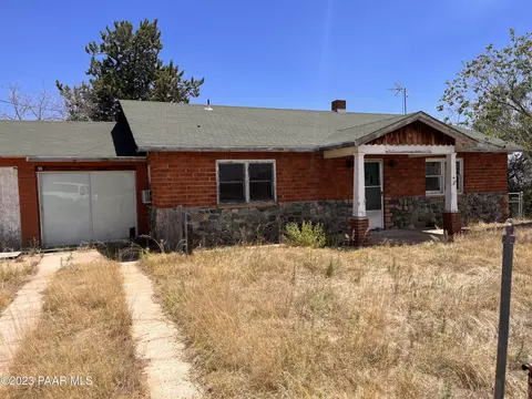 8475 State Route 89, Wilhoit, AZ 86332