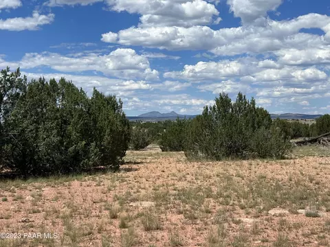 11 Chain Ranch Rd, Ash Fork, AZ 86320 photo 6