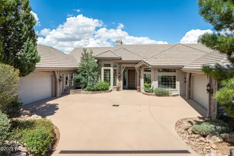 677 Woodridge Ln, Prescott, AZ 86303