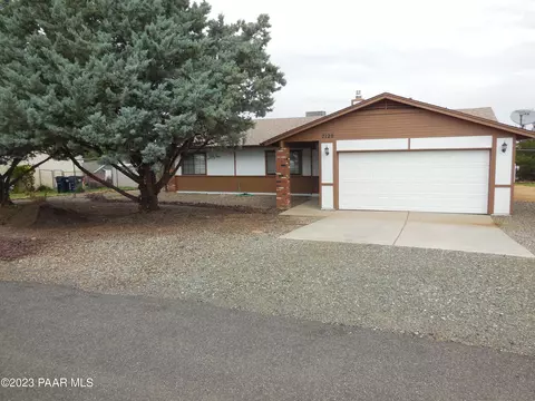 7120 E Lobo Way, Prescott Valley, AZ 86314