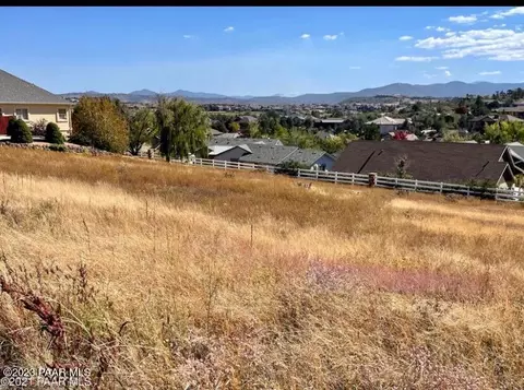 855 Golden Hawk Dr, Prescott, AZ 86301