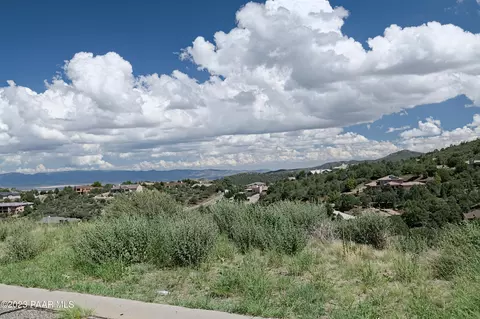 325 Silverhill Cir, Prescott, AZ 86303