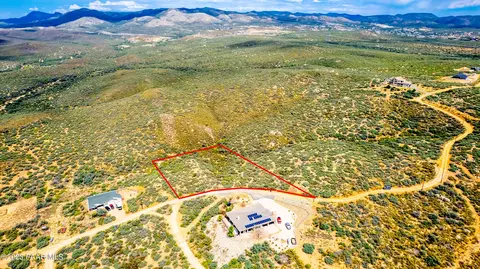 Tba E Devon Mont Lane, Dewey-humboldt, AZ 86327