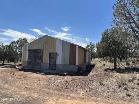 241 Als Way, Ash Fork, AZ 86320 photo 17