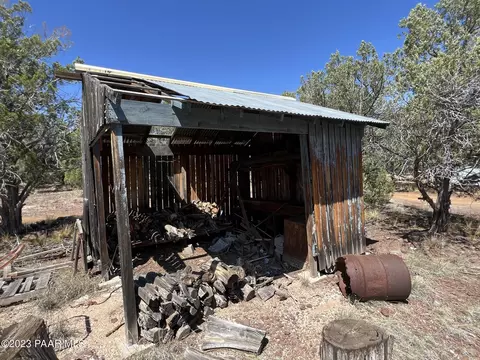 241 Als Way, Ash Fork, AZ 86320 photo 24