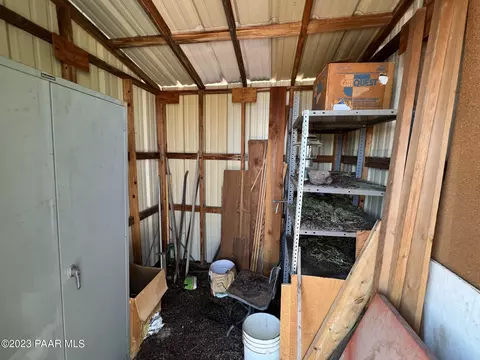 241 Als Way, Ash Fork, AZ 86320 photo 32